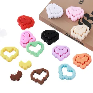 Bunte zweiteilige Pixel-Herzperlen für DIY-Schlüsselanhänger und Handyketten-Schmuck
