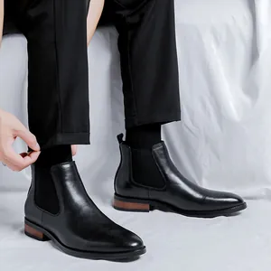 Stivali Chelsea da Uomo in Microfibra Pelle a Punta Alta Top Inglese Casual Business Dress Stivali Tinta Unita Suola in Gomma