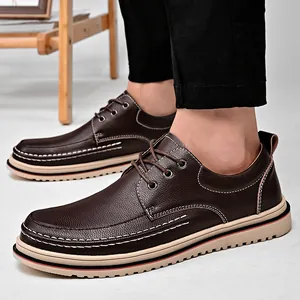 Men's classic brown pebbled leather business casual derby shoes with white stitching