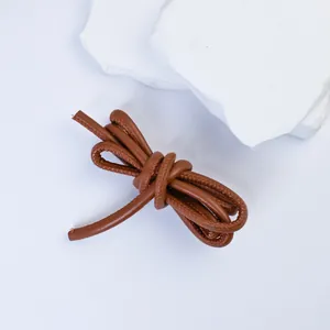 Nahaufnahme von 5mm brauner Lederschnur für DIY-Schmuck und Schlüsselanhänger-Zubehör