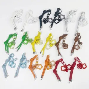 Llaveros de cordón de cuero DIY de colores con dijes de estrellas y cascabeles