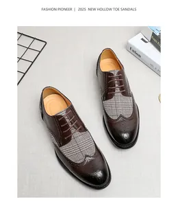 Nahaufnahme der braunen Vintage-Brogue-Business-Schuhe mit Karostoff-Einsatz
