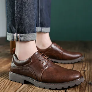 Klassische braune Derby-Schuhe für Herren aus Leder mit robuster Profilsohle