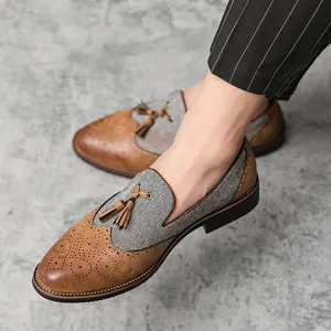 Heren loafers in Britse stijl met kwastjes, brogue-snijwerk en grijs visgraatmotief