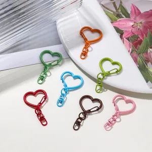 Accessoire de Porte-clés Fermoir à Ressort en Forme de Cœur Laqué Fermoir Mousqueton Cœur pour Bijoux DIY Décoration de Sac