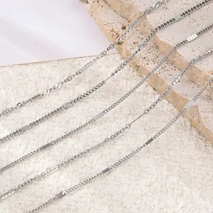 Makro-Detailansicht verschiedener Kettenstile aus 304 Edelstahl für DIY-Schmuck