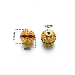 Detalle de las dimensiones de la cuenta hueca dorada de 10mm con diamantes