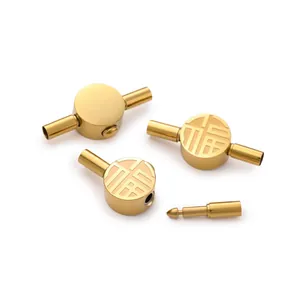 Detailed view of the golden stainless steel jewelry clasp with engraved Fu character