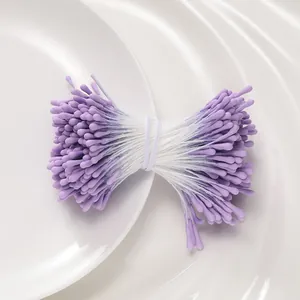 Mazzo di stami di fiori artificiali lavanda opaca 2 mm per creazioni floreali fai-da-te.