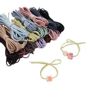 Set aus 3 mm hochelastischen bunten Haargummis mit süßen Perlen und Blumenanhängern