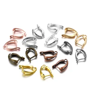 Auswahl an französischen Ohrringhaken in verschiedenen Metallfarben für DIY-Schmuck