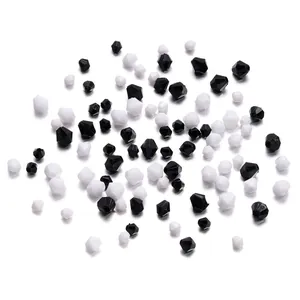 Verstreute schwarz-weiße facettierte Bikone-Acrylperlen für DIY-Schmuckherstellung