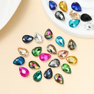 Strass in Vetro a Goccia con Fondo Appuntito Cristallo Pietre Sciolte per Fai da Te Abbigliamento Scarpe Borse Accessori Unghie