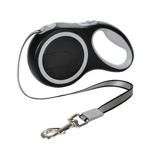 Retractable dog leash with 8m heavy duty nylon tape and reflective strip for safety