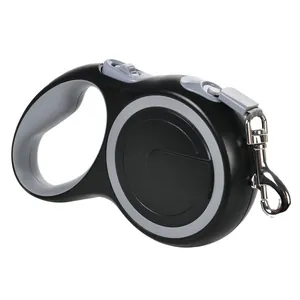 8m retractable heavy duty dog leash with automatic locking system and ergonomic handle grip