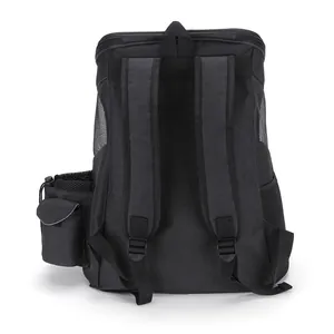 Vue arrière d'un sac à dos de transport noir respirant pour animaux avec bretelles rembourrées