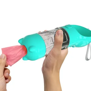 Multifunktionale tragbare Haustier-Wasserflasche mit integriertem Kotbeutelspender, Türkis