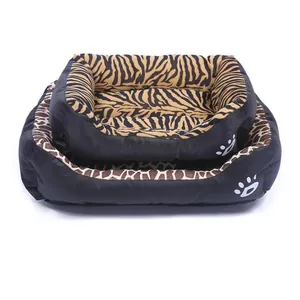 Panier carré douillet pour animaux avec motifs animaliers pour chiens et chats, hiver