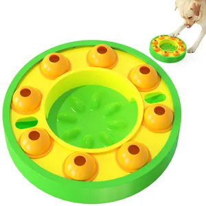 Vue détaillée du jouet interactif pour chien avec compartiments de mangeoire lente
