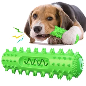 Giuoco da masticare verde per cani con punte seghettate per la pulizia dei denti e molare.