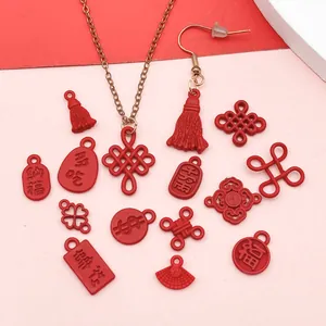 Colección de dijes rojos para el Año Nuevo Chino con borlas y nudos de la suerte