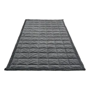 Couverture matelassée chaude en velours côtelé gris pour chiens et chats, tapis