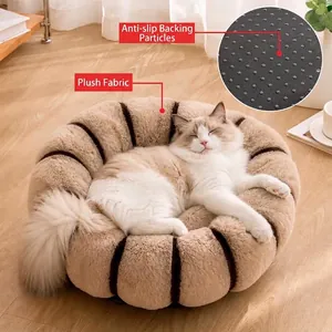 Accogliente cuccia rotonda in peluche per cani e gatti con fondo antiscivolo invernale