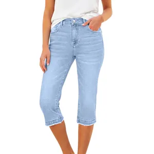 Jean skinny court en denim extensible bleu clair pour femme avec ourlet brut chic