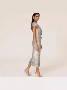 Élégante robe midi de soirée à paillettes argentées scintillantes pour femmes gala et fêtes
