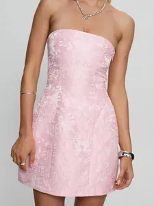 Elegant pink floral jacquard strapless mini dress with a slim fit for women