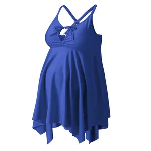 Blaues Umstands-Tankini-Set mit verstellbaren Trägern und einem Saum mit Volants