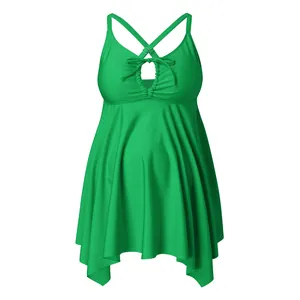 Leuchtend grünes Umstands-Tankini-Oberteil mit verspieltem Rüschensaum und Dekolleté-Ausschnitt