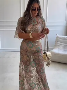 Elegant 2-piece floral embroidered sequined set with crop top and maxi skirt