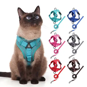 Reflecterend ademend kattenharnas en riemset verkrijgbaar in verschillende kleuren