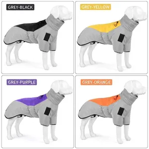 Veste d'hiver imperméable pour grands chiens avec quatre designs de couleurs réfléchissantes