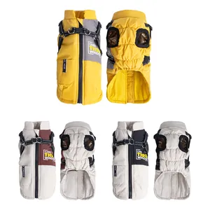 Waterdicht hondenhondenvest met harnas voor de winter en een warme fleece voering