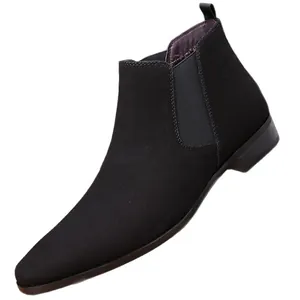 Botines Chelsea premium para hombre en ante negro con punta afilada y paneles elásticos