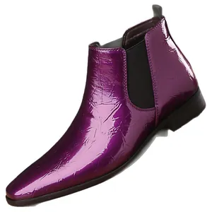 Botas Chelsea de charol moradas para hombre con punta puntiaguda y paneles laterales elásticos