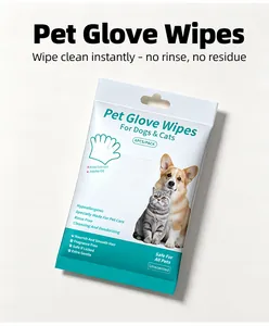 Détail de l'emballage de lingettes nettoyantes en forme de gant pour chiens et chats