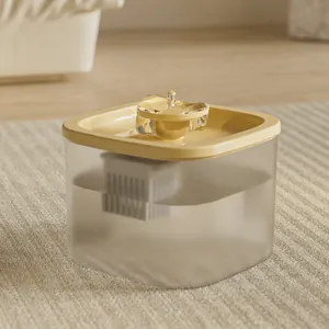 Fontaine à eau automatique carrée minimaliste pour animaux avec couvercle jaune