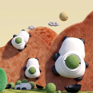 Süßes Katzenminze-Ball Spielzeug in Panda-Form für Katzen in fantasievollem Design