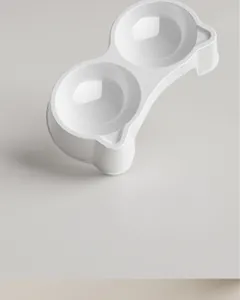 Double gamelle surélevée pour animaux, design incliné pour la protection du cou et stabilité