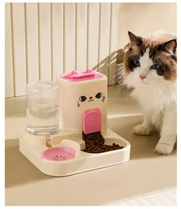 Detalle del comedero y bebedero automático 2 en 1 para gatos con un diseño lindo.