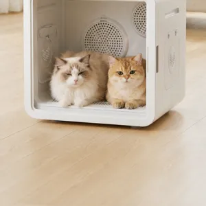 Sèche-cheveux intelligent blanc pour animaux de compagnie avec deux chats à l'intérieur