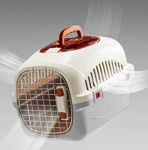 Vista detallada del sistema de ventilación de un transportín portátil para gatos