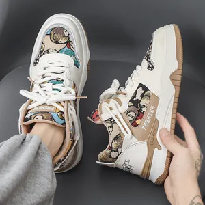 Scarpe da Skate Alte per Adolescenti Motivo Orso Cartone Animato Pelle Artificiale Stringate Sneakers Sportive per Uomo Studenti Scarpe Calde Invernali
