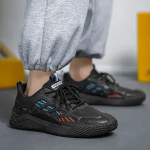 Scarpe sportive casual da uomo leggere e traspiranti con design stringato outdoor.