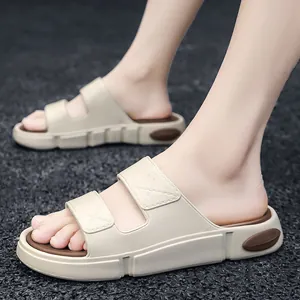 Beige Herren-Strandsandalen mit dicker Sohle, Doppelriemen und rutschfestem Profil