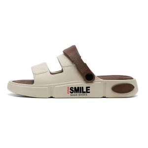 Sandali da spiaggia da uomo in beige e marrone con cinturino sul tallone regolabile
