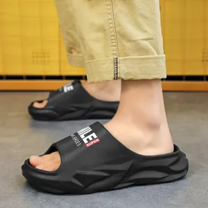 Ciabatte da uomo con suola spessa, comfort effetto nuvola e suola antiscivolo per l'uso quotidiano